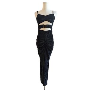 🎀 Date Night 🎀 black velvet bodycon maxi dress